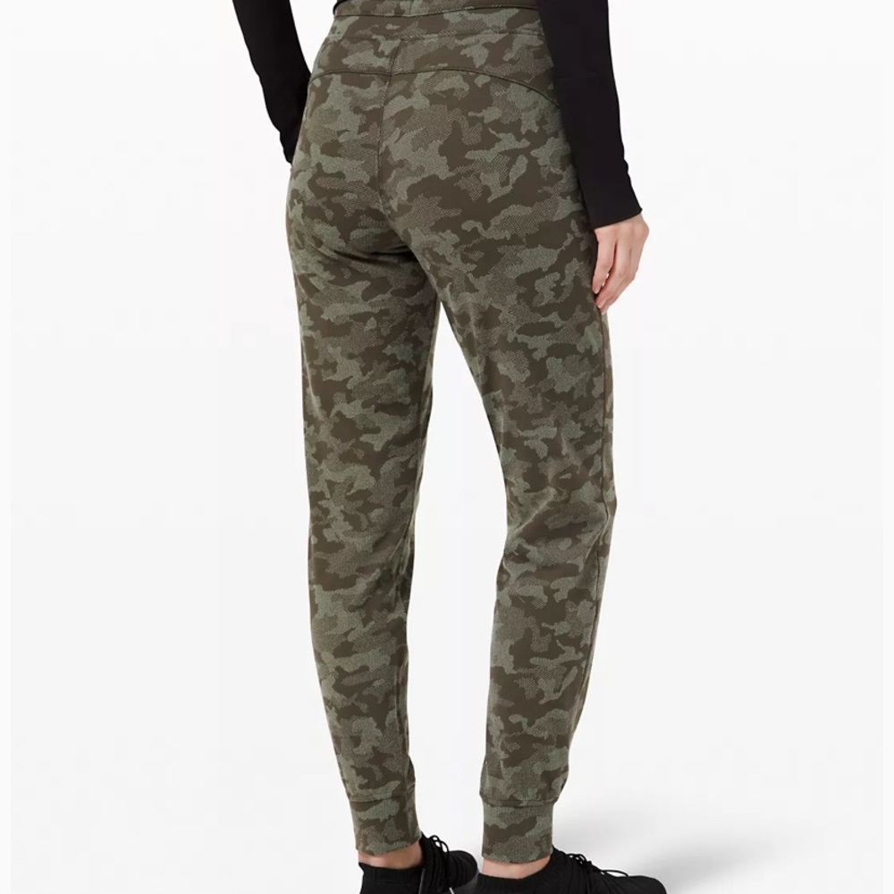 Lululemon Ready to Rulu Jogger 29” - Picture 3 of 5
